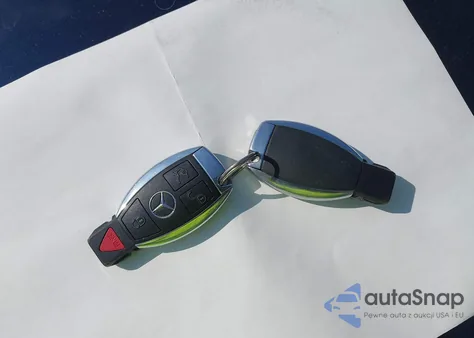 2015 Mercedes-Benz C 300 4Matic/Luxury 4Matic/Sport 4Matic from USA, damaged, VIN 55SWF4KB1FU031989